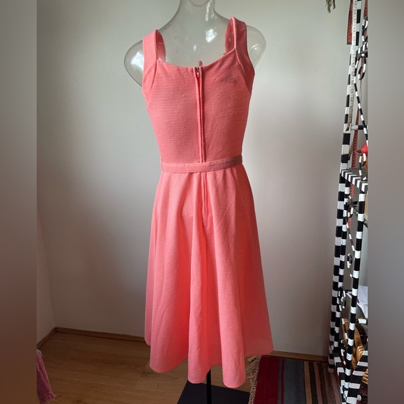 Vintage pink dress with belt and drawstring collar - Picture 4 of 12